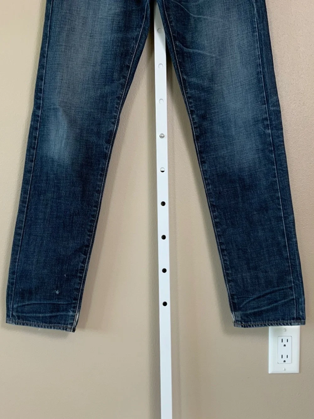 American Eagle Original Taper Distressed Jeans